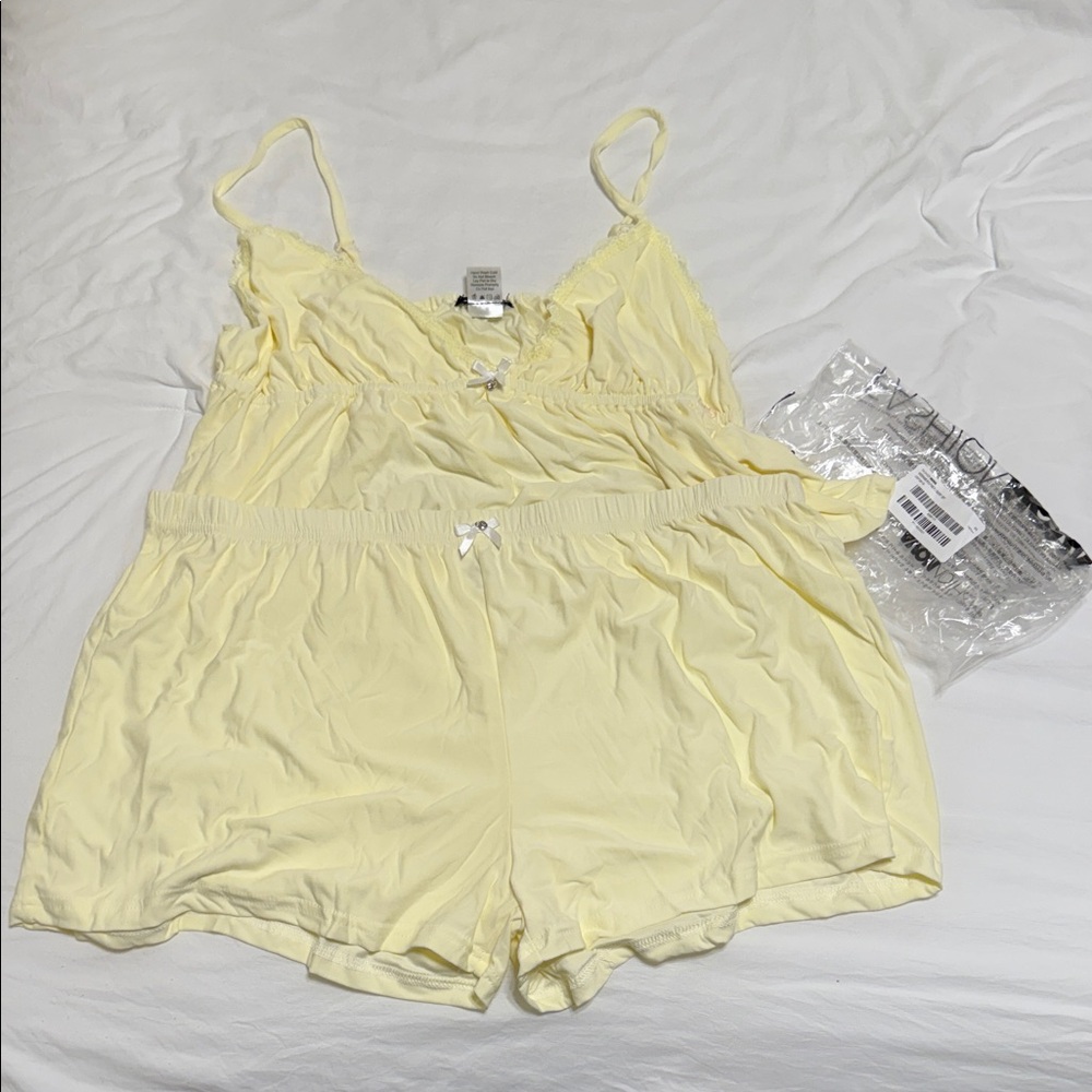 Fashion Nova Light Yellow Women's Pajama Set